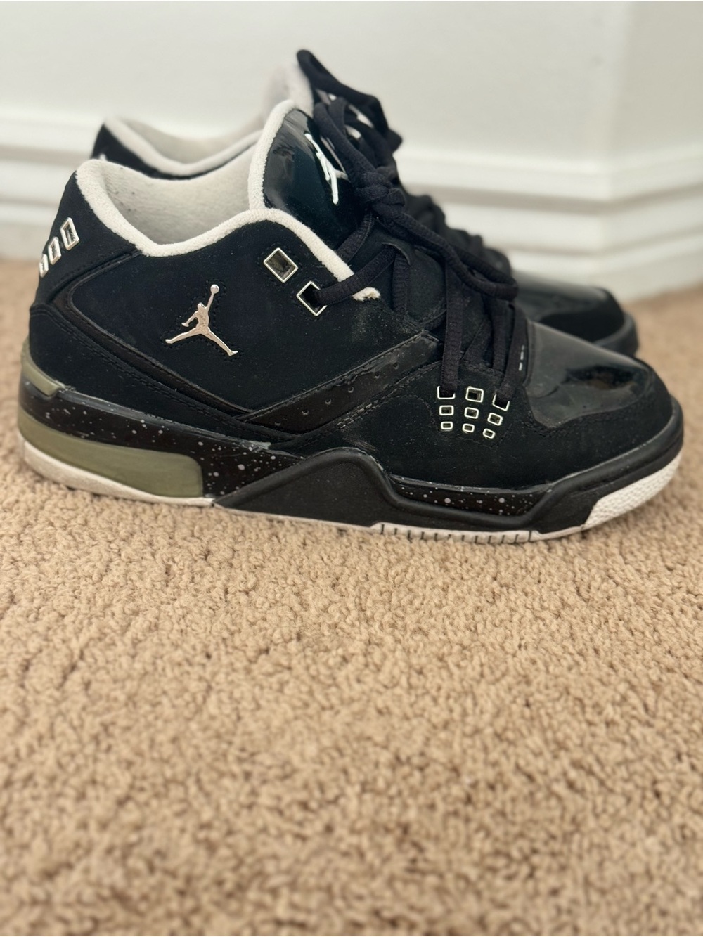 Jordan Kids Black and White Jumpman Sneakers